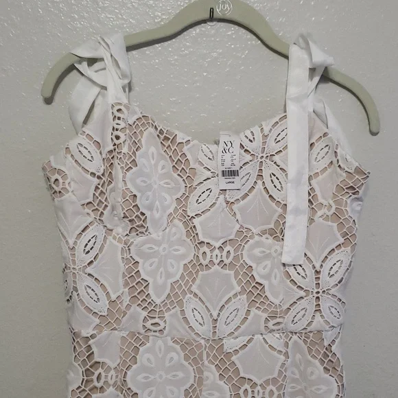 NWT NY&Co Women's Just Me Tie Strap Sweetheart Neckline Crochet Jumpsuit, Size L - Picture 5 of 17